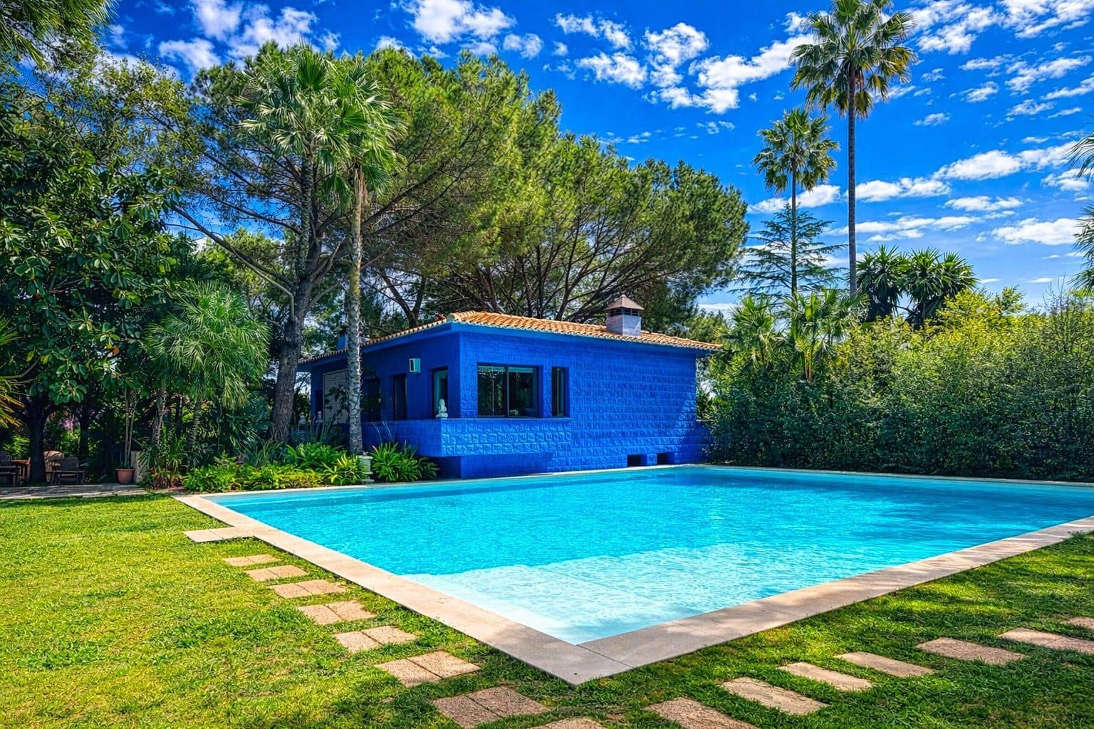 11 bedroom Villa for sale in Sagra with pool garage - € 1,950,000 (Ref: 9918866)