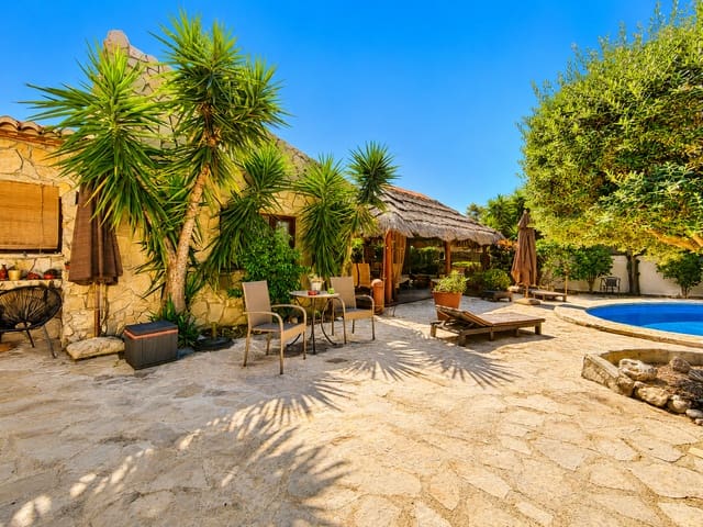 4 soveværelse Villa til salg i Javea / Xàbia med swimmingpool garage - € 750.000 (Ref: 9919785)