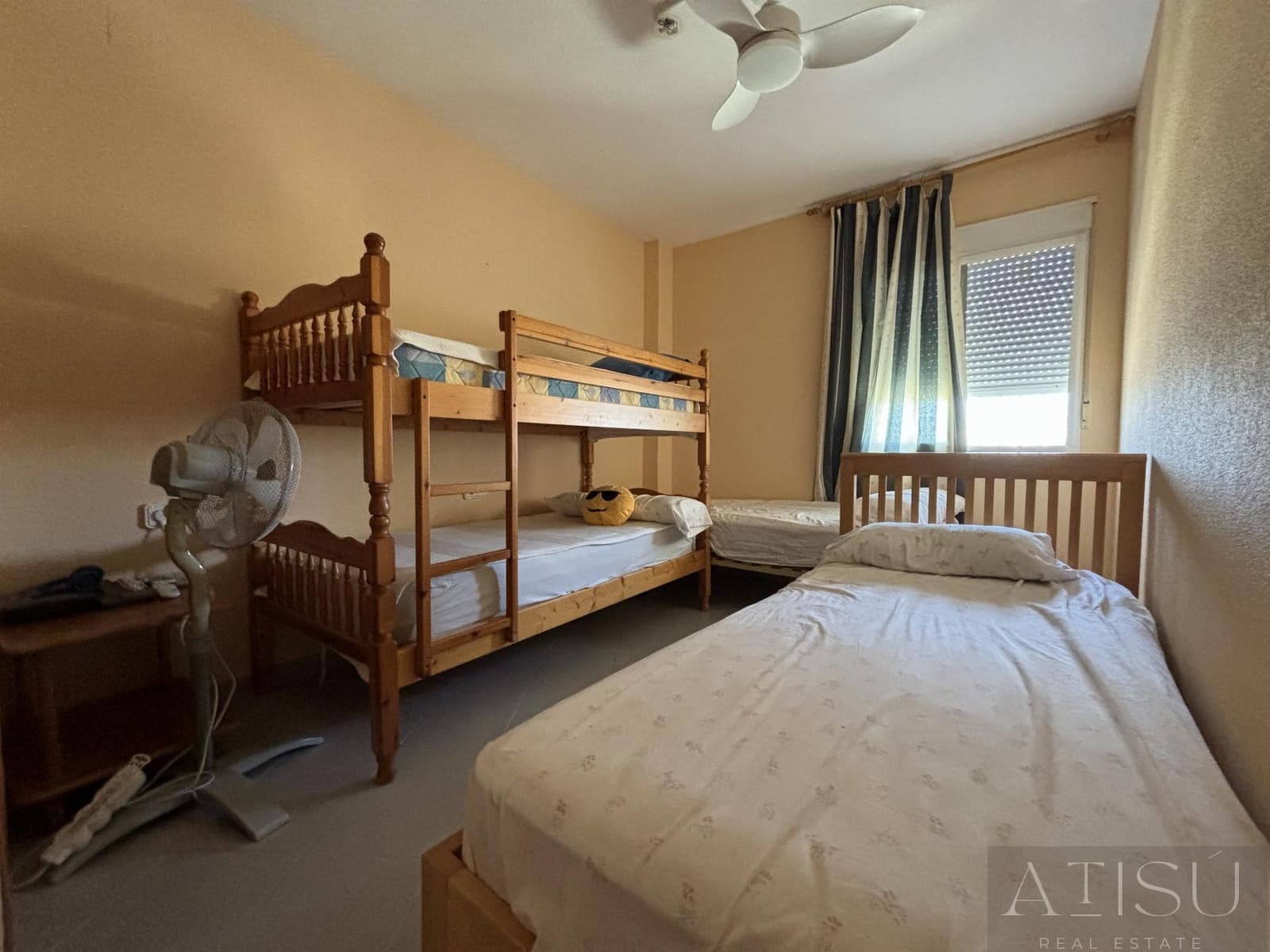 3 quarto Apartamento para arrendar em El Campello com piscina garagem - 1 200 € (Ref: 10016827)