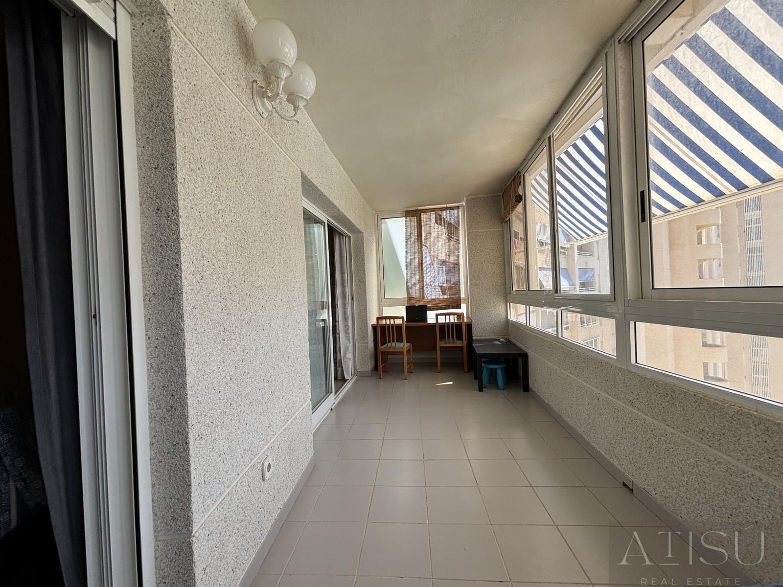 3 quarto Apartamento para arrendar em El Campello com piscina garagem - 1 200 € (Ref: 10016827)