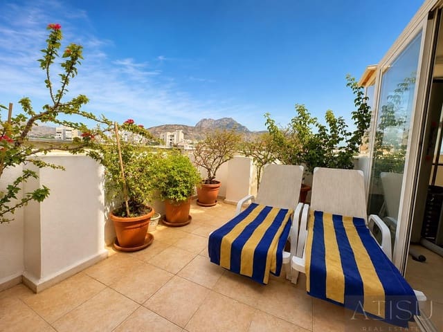 3 makuuhuone Kattohuoneisto myytävänä paikassa Playa Poniente, Benidorm mukana uima-altaan 
autotalli - 720 000 € (Ref: 10016828)