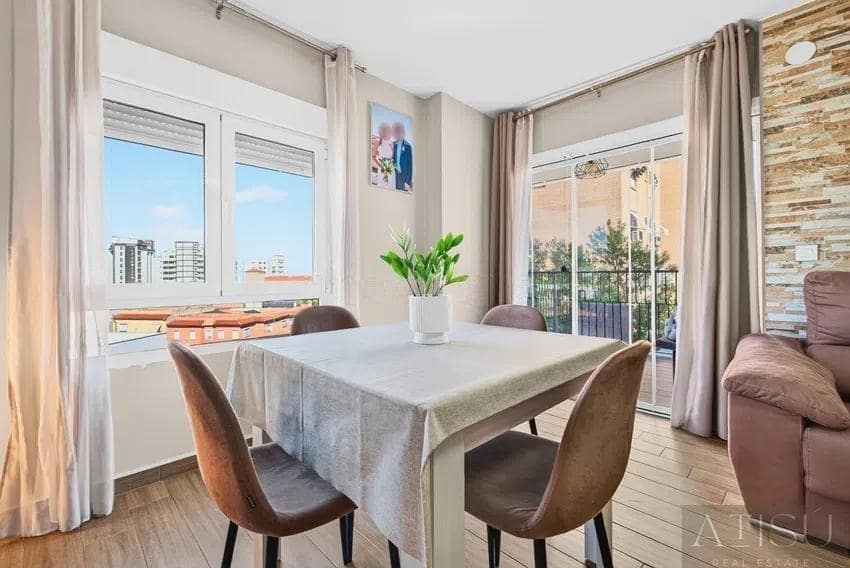 3 soverom Leilighet til salgs i El Campello med svømmebasseng - € 399 000 (Ref: 10023359)