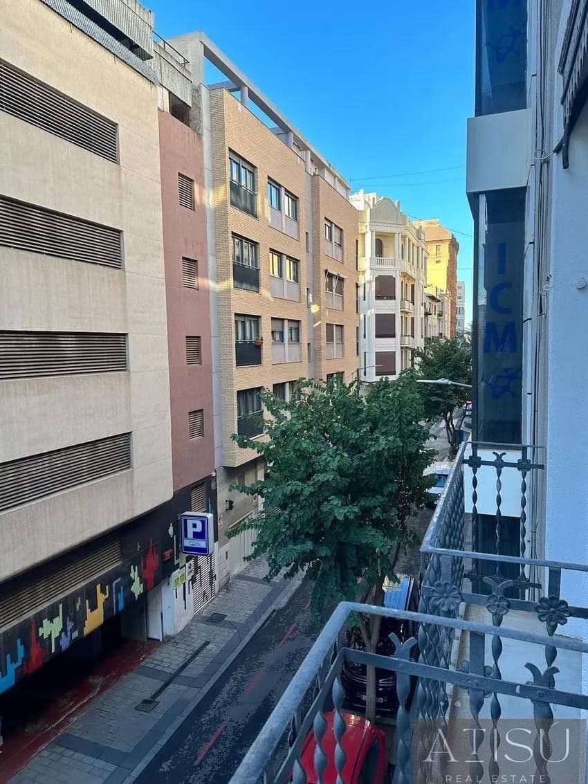 3 soveværelse Lejlighed til salg i Alicante by - € 330.000 (Ref: 10024901)
