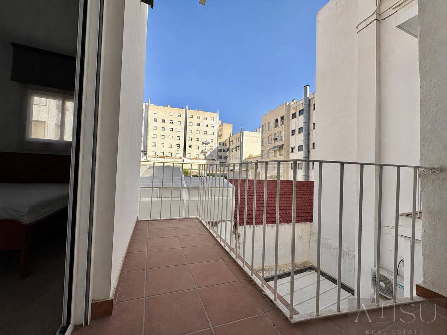 3 soveværelse Lejlighed til salg i Alicante by - € 330.000 (Ref: 10024901)