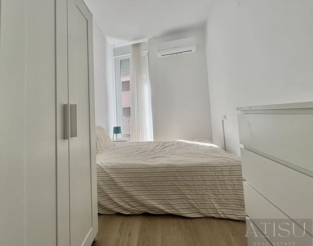 3 soveværelse Lejlighed til salg i Mercado, Alicante by - € 330.000 (Ref: 10024901)