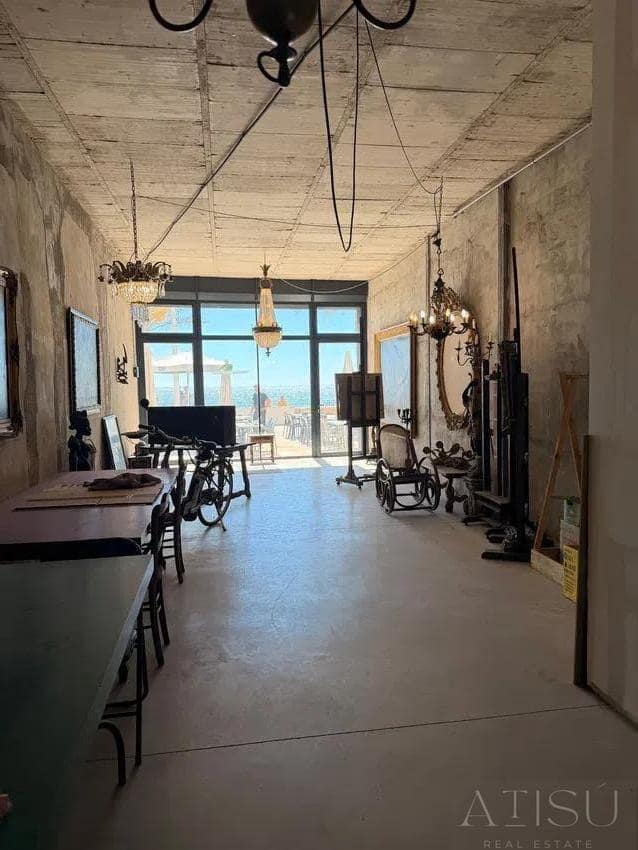 Apartment for sale in El Campello with garage - € 2,200,000 (Ref: 10033250)