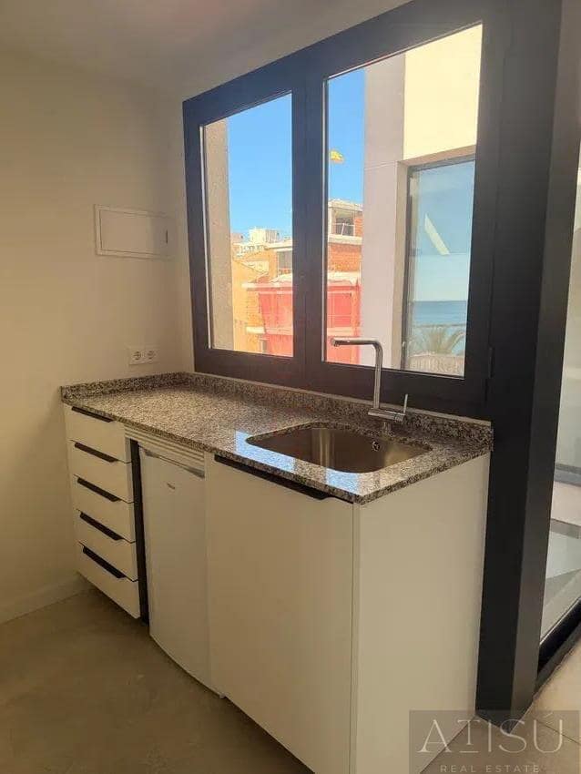 Apartment for sale in El Campello with garage - € 2,200,000 (Ref: 10033250)