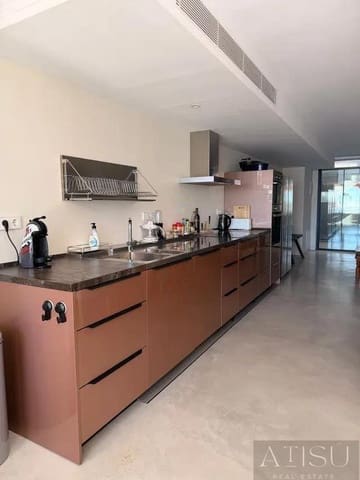 Apartment for sale in El Campello with garage - € 2,200,000 (Ref: 10033250)