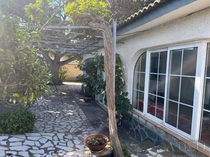 4 chambre Villa/Maison à vendre à El Campello avec piscine garage - 370 000 € (Ref: 10033251)