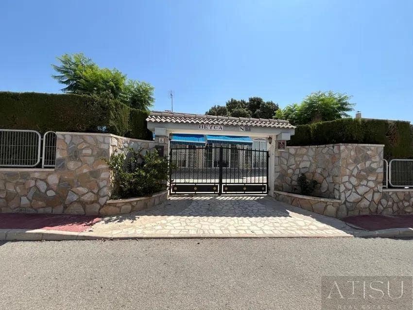 4 chambre Villa/Maison à vendre à El Campello avec piscine garage - 370 000 € (Ref: 10033251)