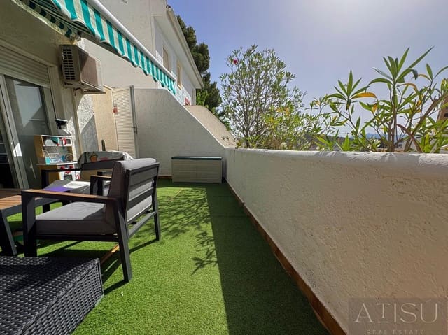 2 makuuhuone Omakotitalo myytävänä paikassa Playa Poniente, Benidorm mukana uima-altaan 
autotalli - 269 000 € (Ref: 10036219)