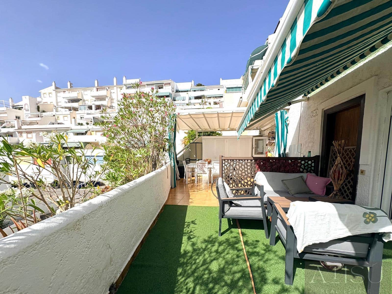 2 makuuhuone Omakotitalo myytävänä paikassa Benidorm mukana uima-altaan 
autotalli - 269 000 € (Ref: 10036219)