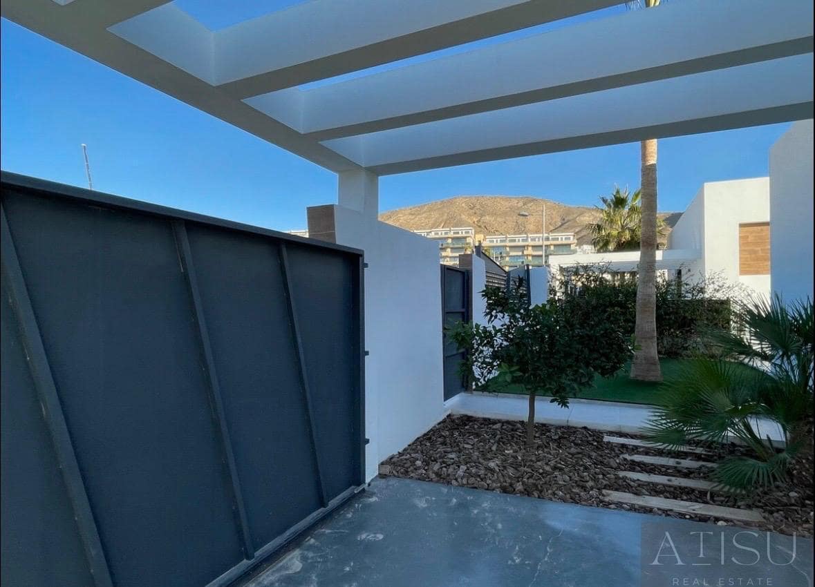 3 makuuhuone Huvila vuokrattavana paikassa Finestrat mukana uima-altaan - 4 500 € (Ref: 10043275)