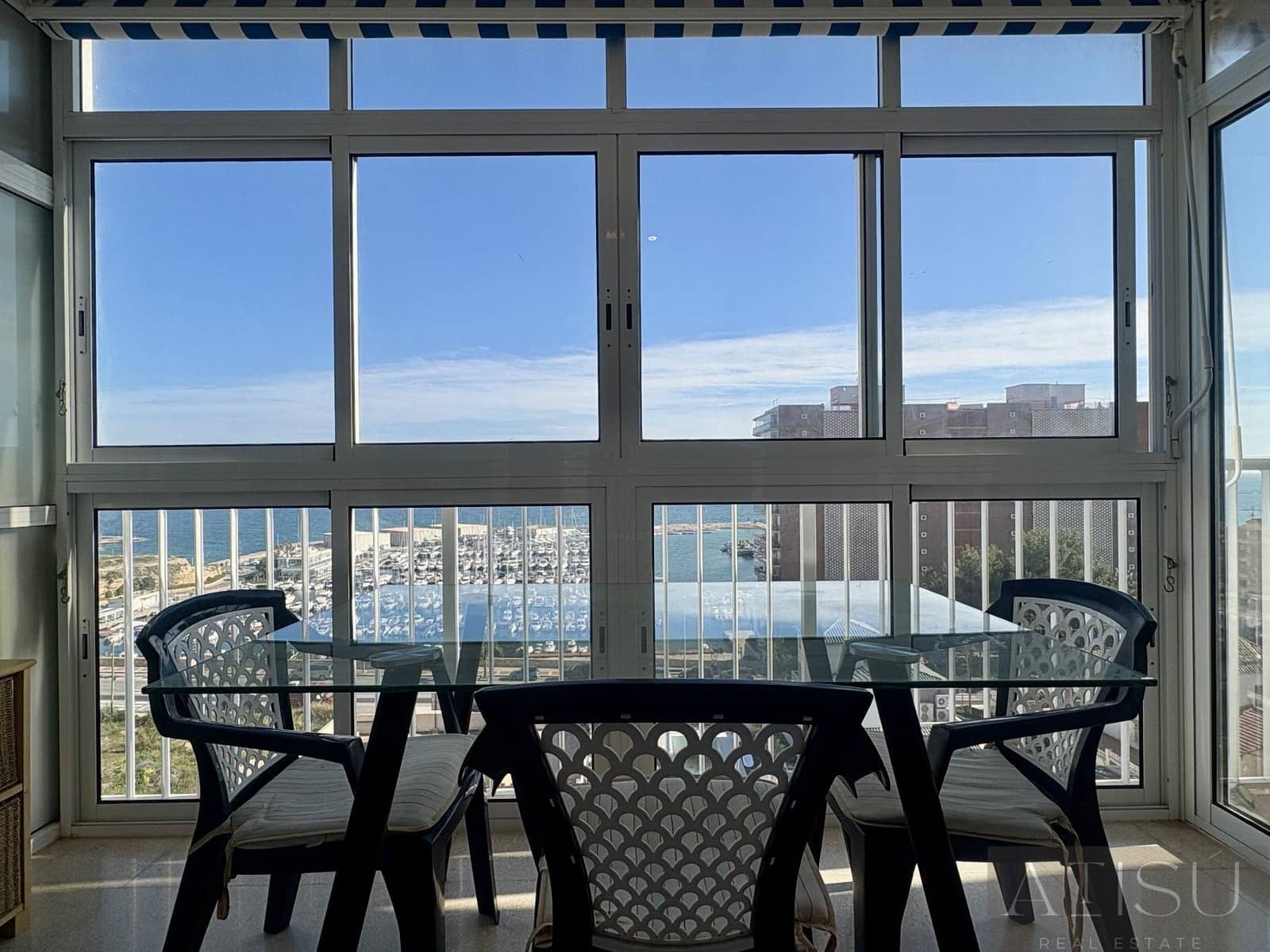 2 Zimmer Apartment zu vermieten in El Campello mit Garage - 1.400 € (Ref: 10049858)
