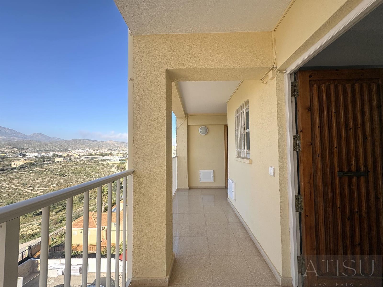 2 Zimmer Apartment zu vermieten in El Campello mit Garage - 1.400 € (Ref: 10049858)