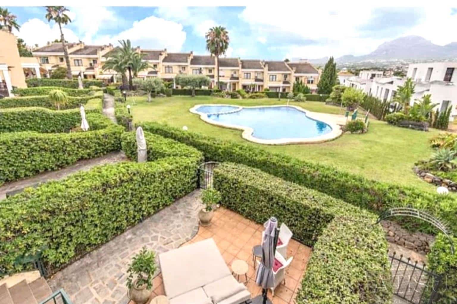 3 slaapkamer Villa te huur in Albir met zwembad garage - € 2.500 (Ref: 10070935)