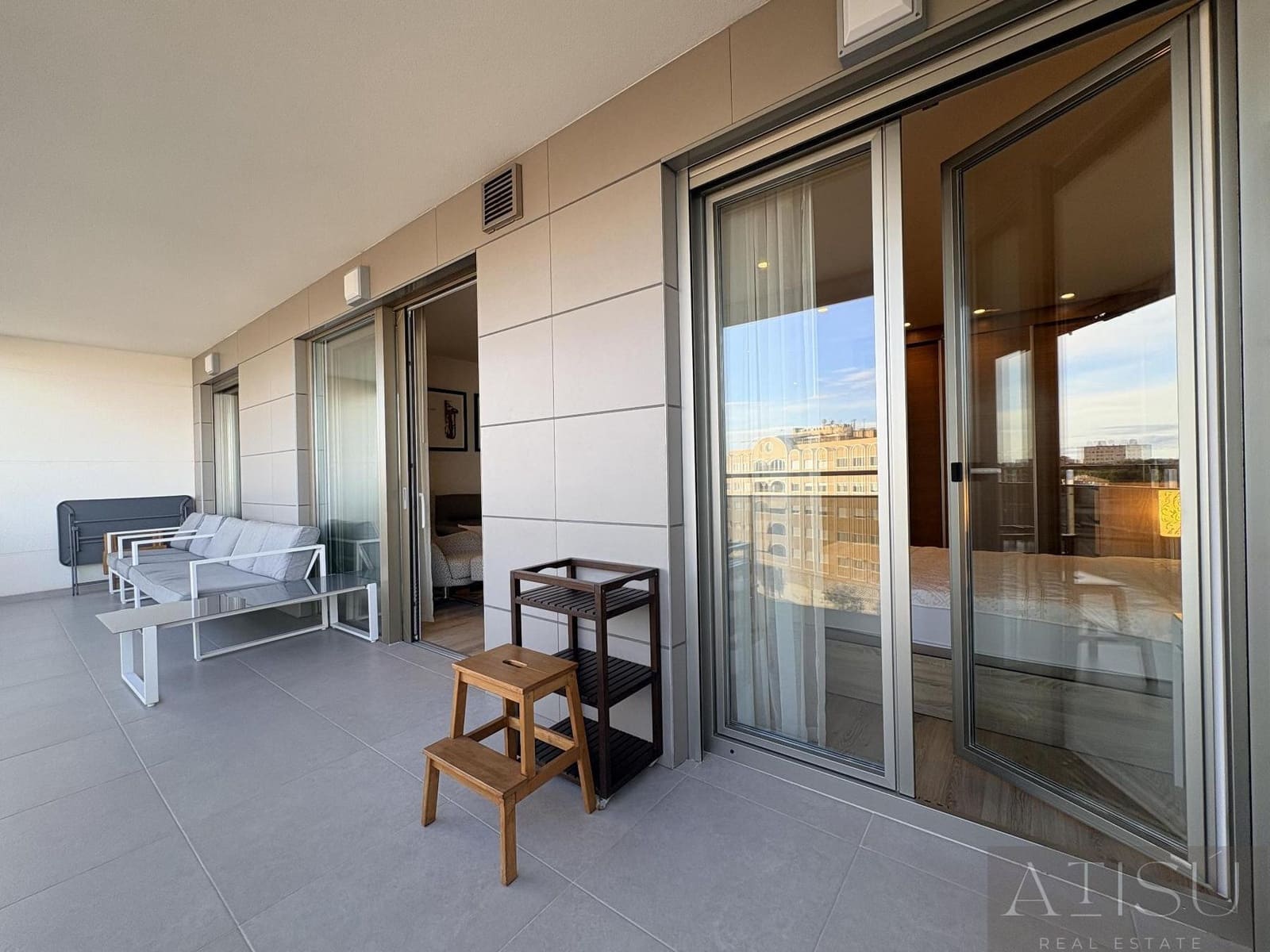 2 slaapkamer Flat te koop in El Campello met zwembad garage - € 477.000 (Ref: 10171962)