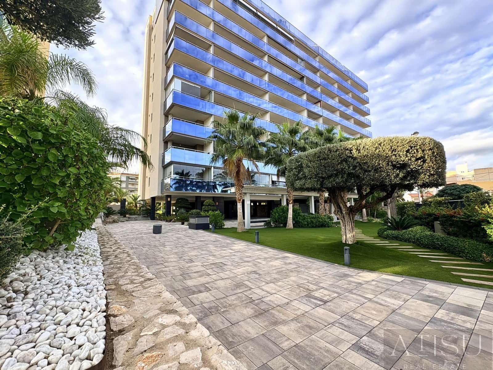 2 slaapkamer Flat te koop in El Campello met zwembad garage - € 477.000 (Ref: 10171962)