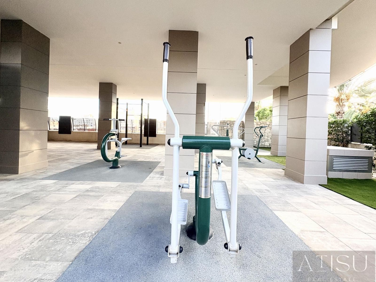 2 slaapkamer Flat te koop in El Campello met zwembad garage - € 477.000 (Ref: 10171962)