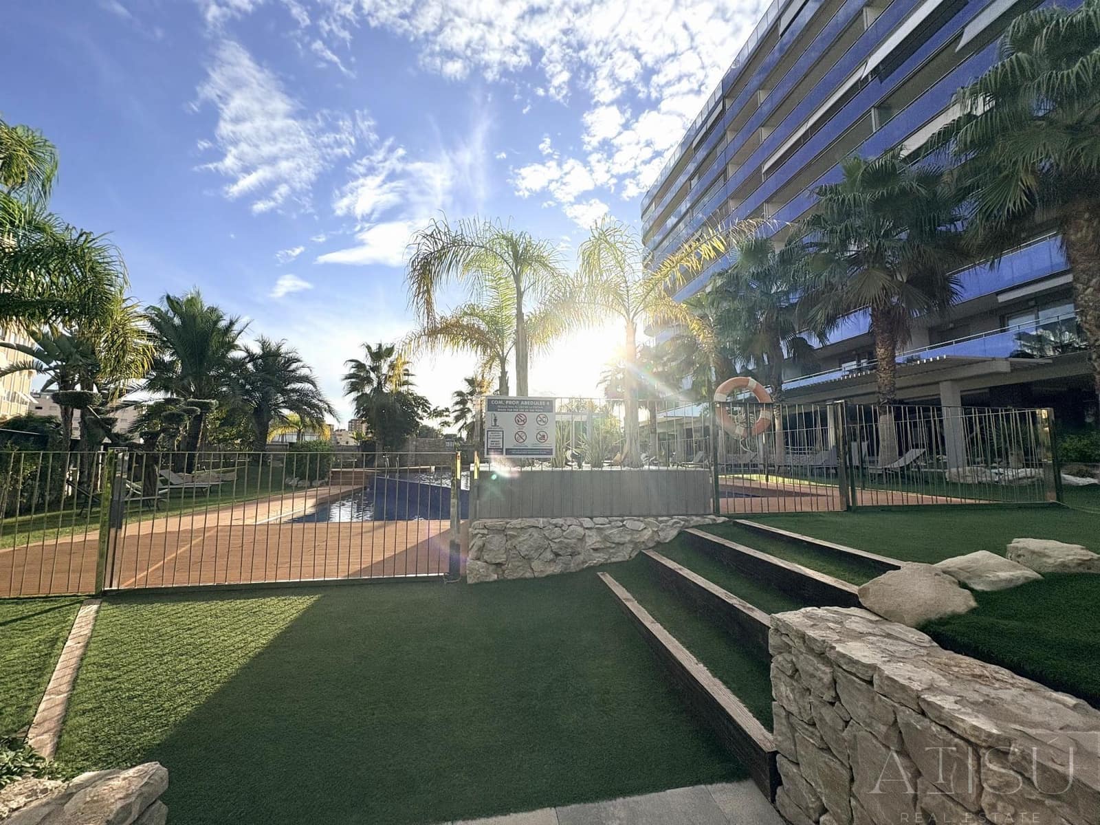 2 slaapkamer Flat te koop in El Campello met zwembad garage - € 477.000 (Ref: 10171962)