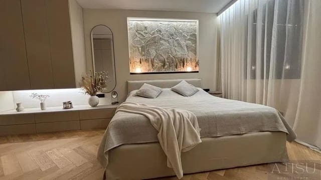 3 soveværelse Lejlighed til salg i Barrio del Centro, Alicante by - € 620.000 (Ref: 10179621)