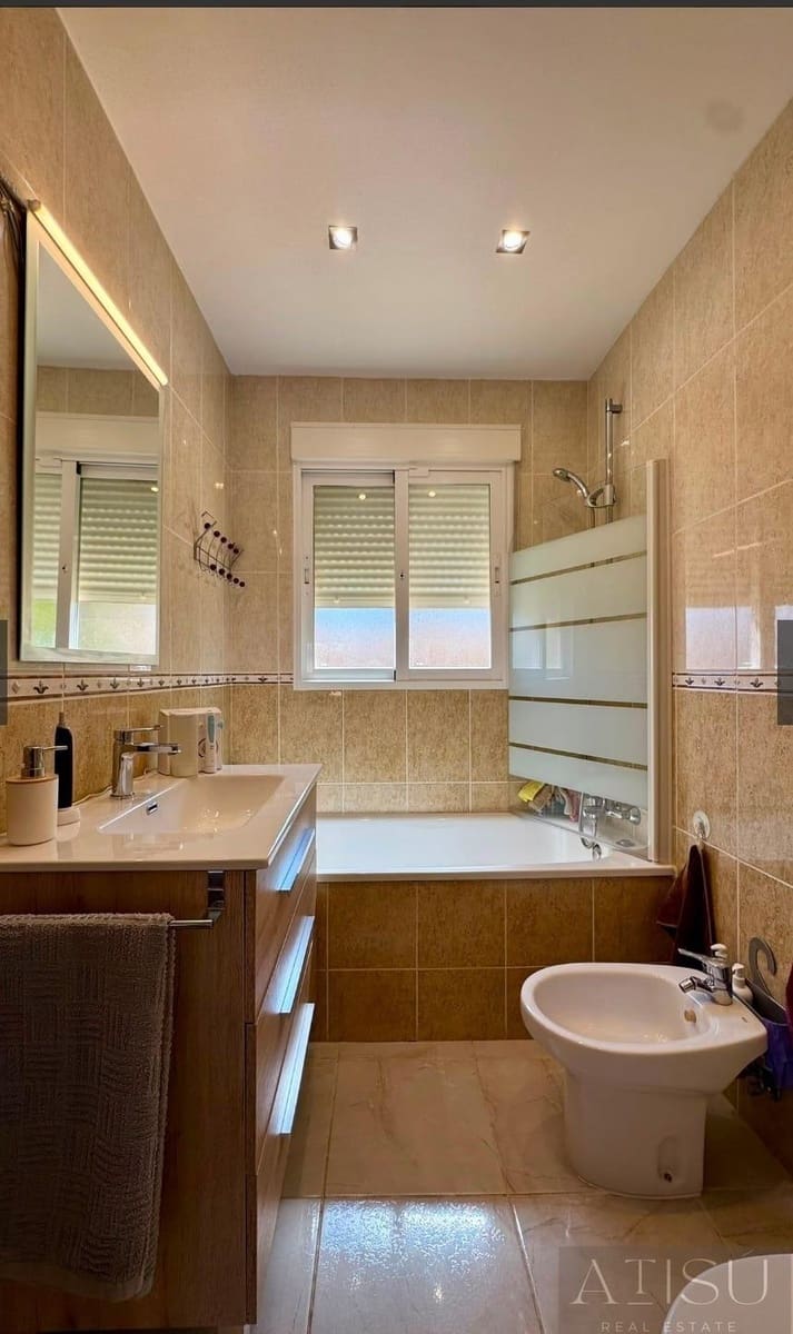 Chalet de 2 habitaciones en La Nucia en venta con piscina garaje - 420.000 € (Ref: 10179622)