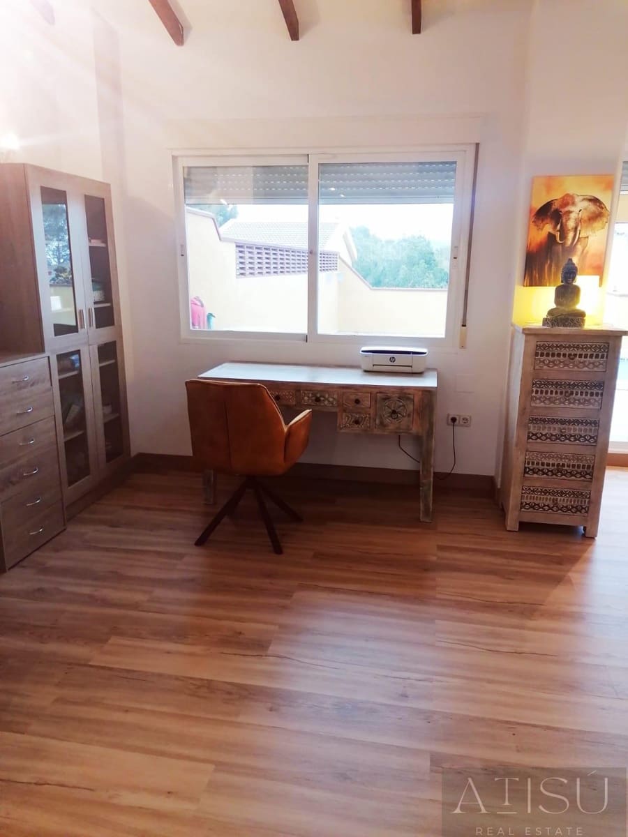 Chalet de 2 habitaciones en La Nucia en venta con piscina garaje - 420.000 € (Ref: 10179622)