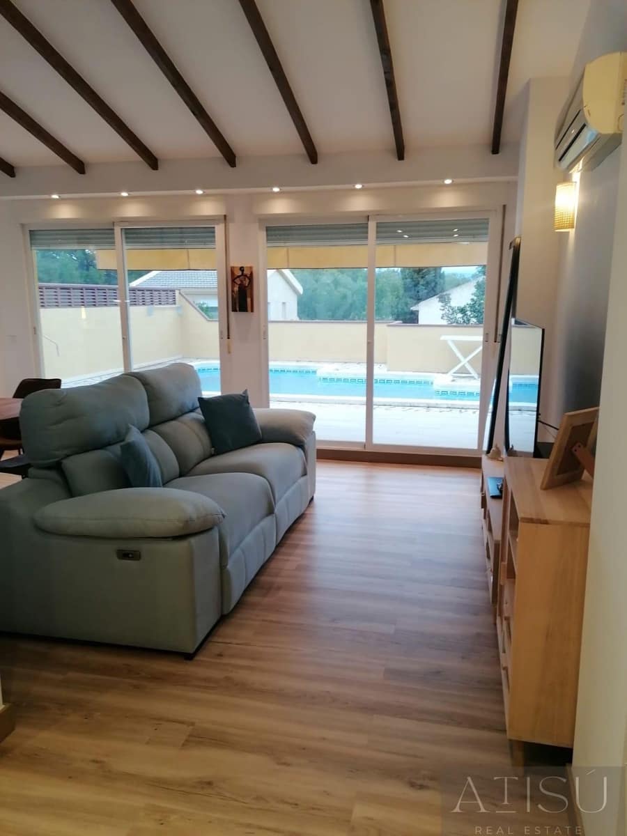 Chalet de 2 habitaciones en La Nucia en venta con piscina garaje - 420.000 € (Ref: 10179622)
