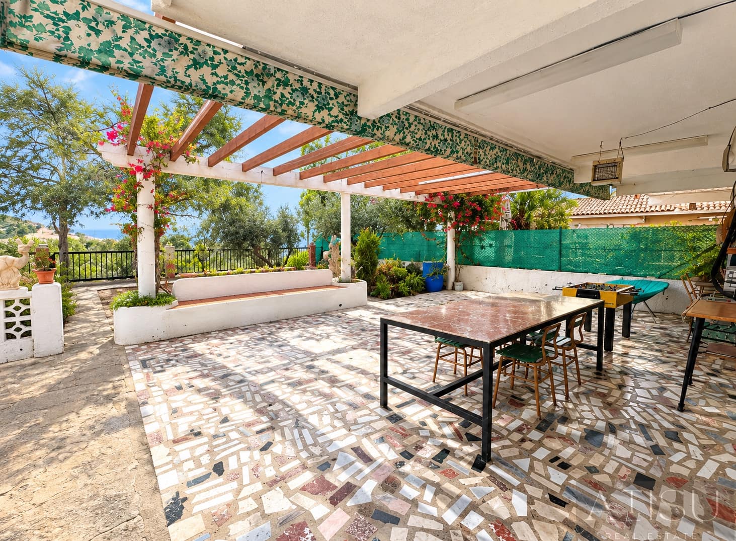 4 Zimmer Villa zu verkaufen in El Campello mit Garage - 275.000 € (Ref: 10180638)