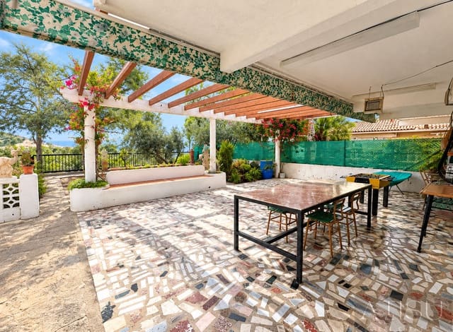 4 Zimmer Villa zu verkaufen in Venta Lanuza, El Campello mit Garage - 275.000 € (Ref: 10180638)