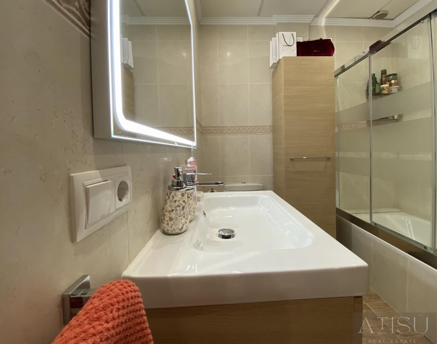 Pareado de 4 habitaciones en Calpe / Calp en venta con piscina garaje - 627.000 € (Ref: 9894811)