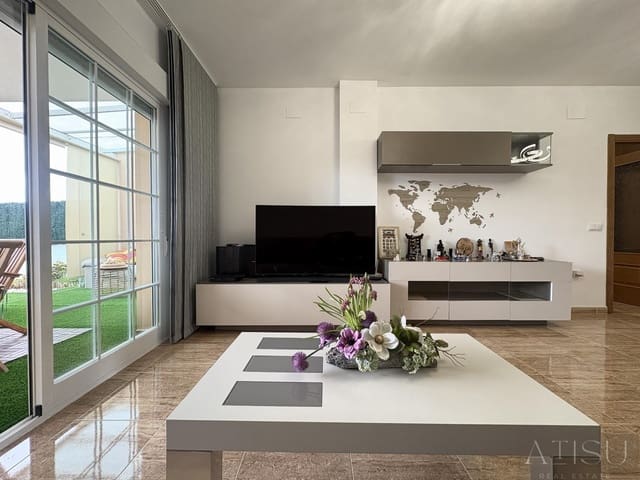 Pareado de 4 habitaciones en Cometa - Carrió, Calpe / Calp en venta con piscina garaje - 627.000 € (Ref: 9894811)