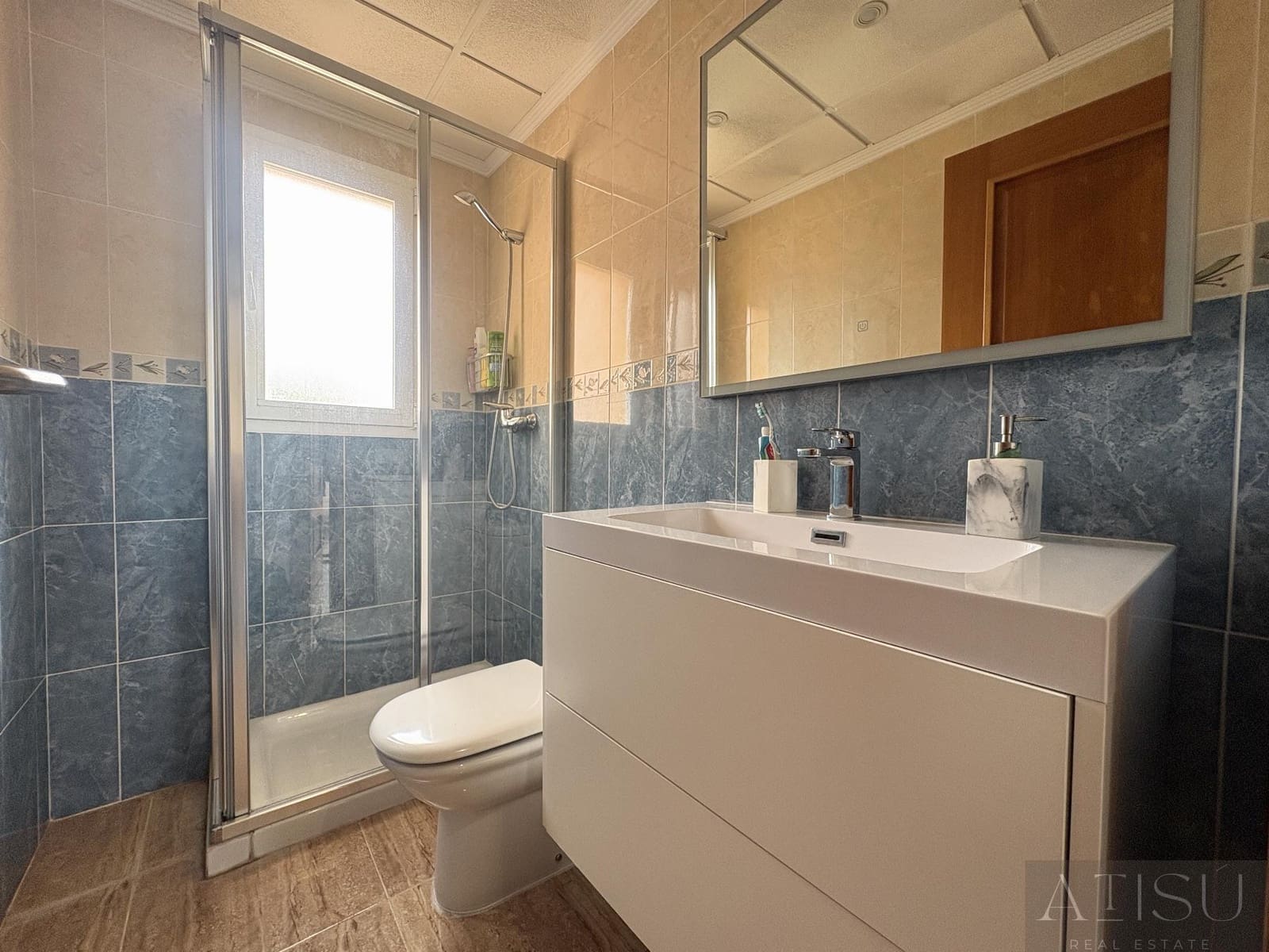 Pareado de 4 habitaciones en Calpe / Calp en venta con piscina garaje - 627.000 € (Ref: 9894811)