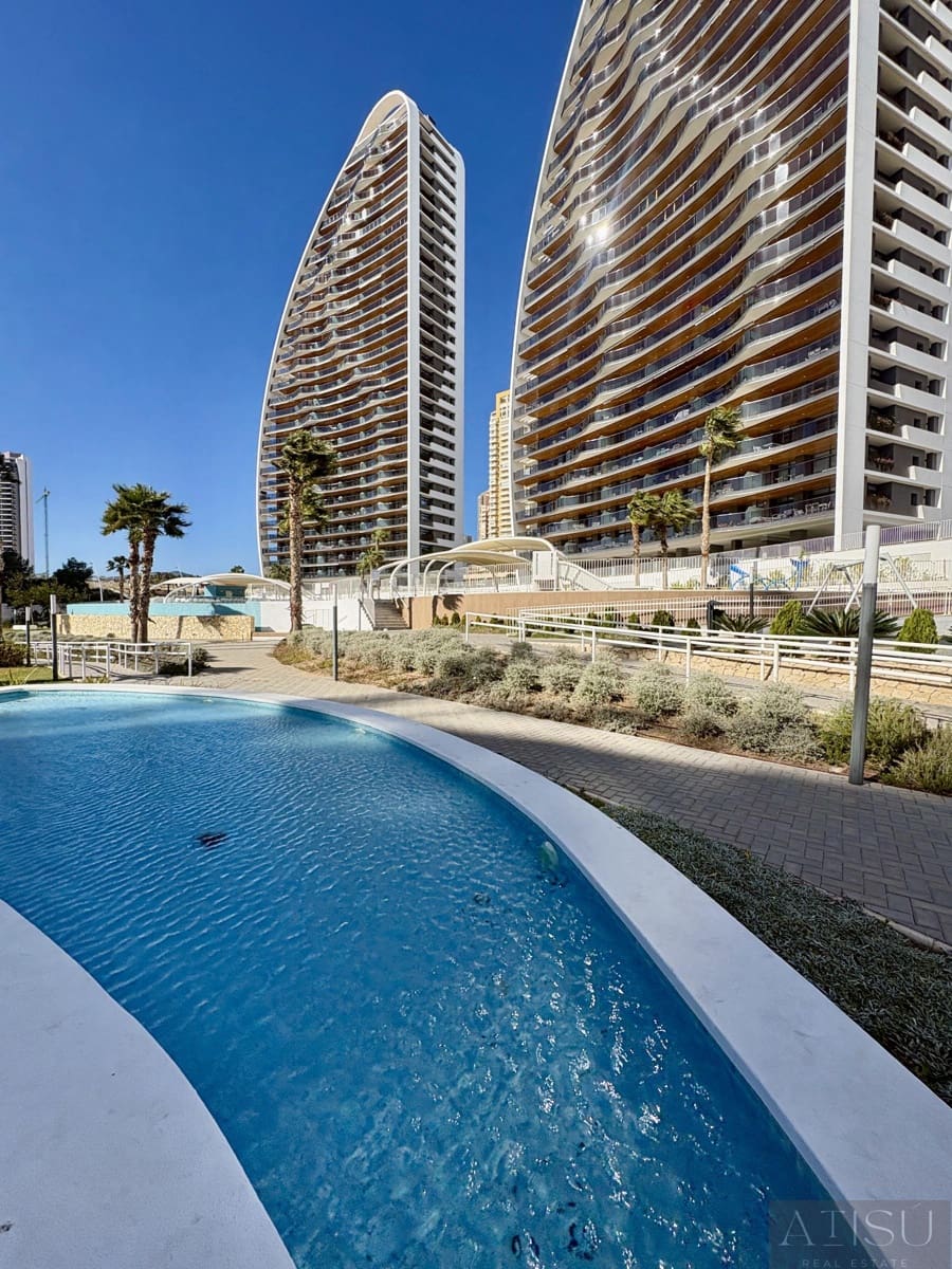 3 bedroom Flat for sale in Benidorm with pool garage - € 599,000 (Ref: 9894814)