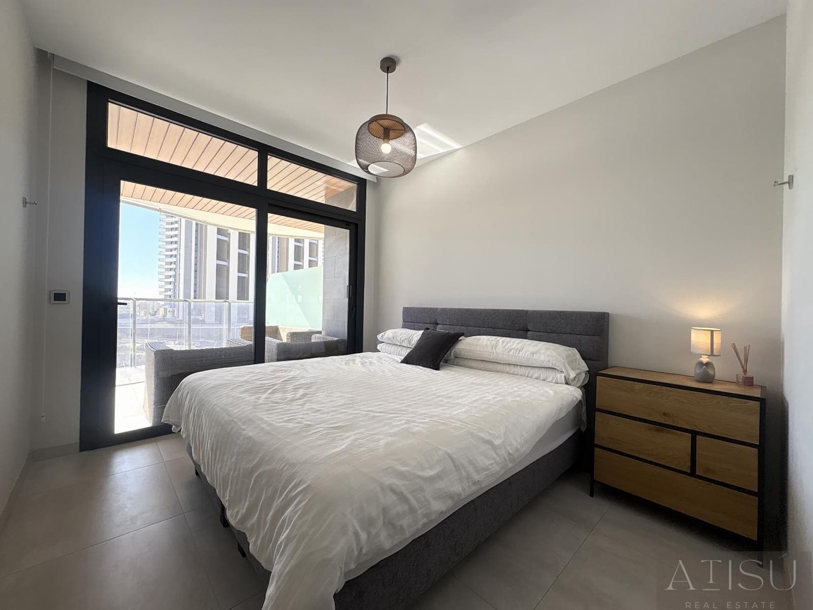 3 bedroom Flat for sale in Benidorm with pool garage - € 599,000 (Ref: 9894814)