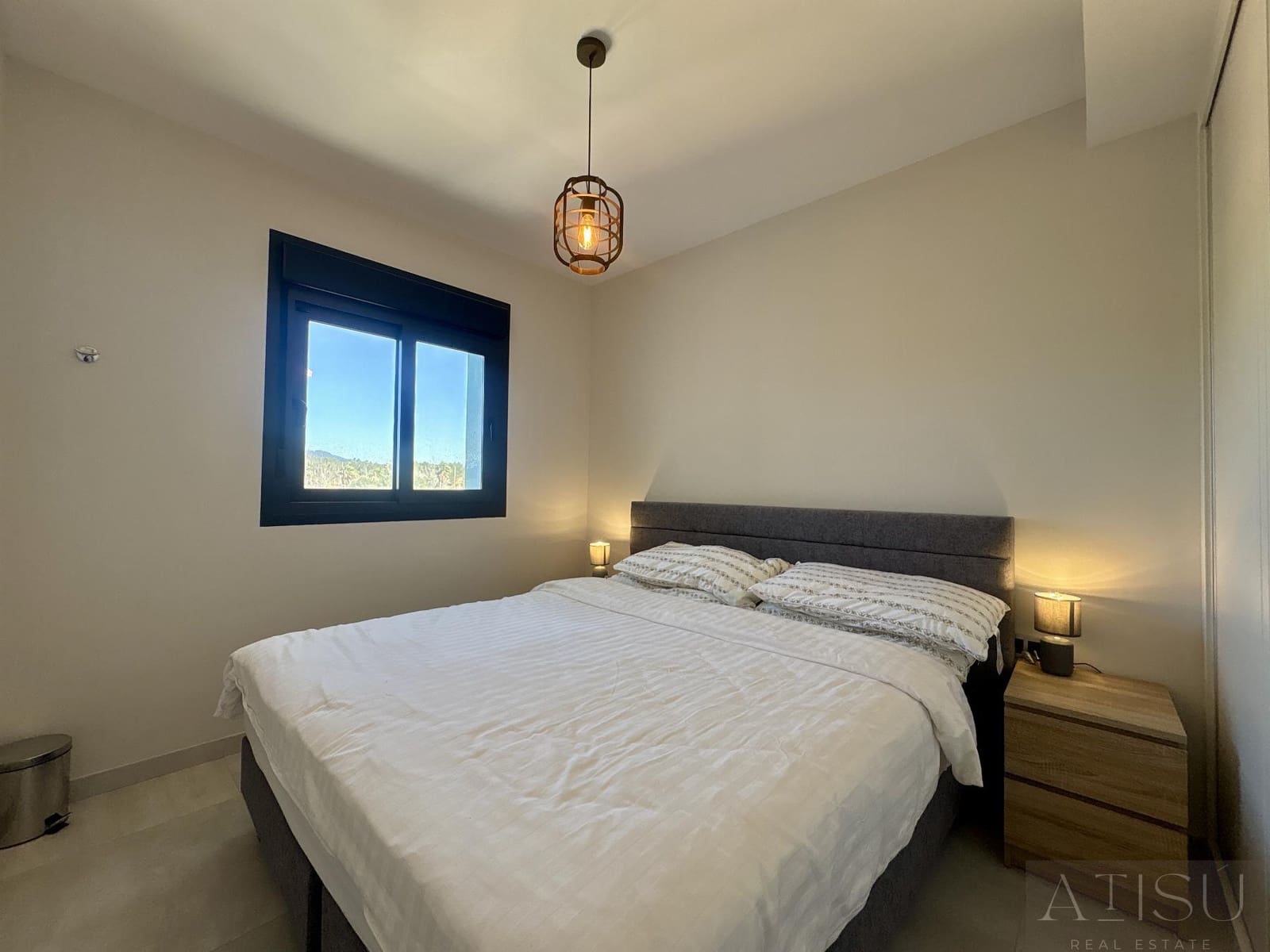 3 bedroom Flat for sale in Benidorm with pool garage - € 599,000 (Ref: 9894814)