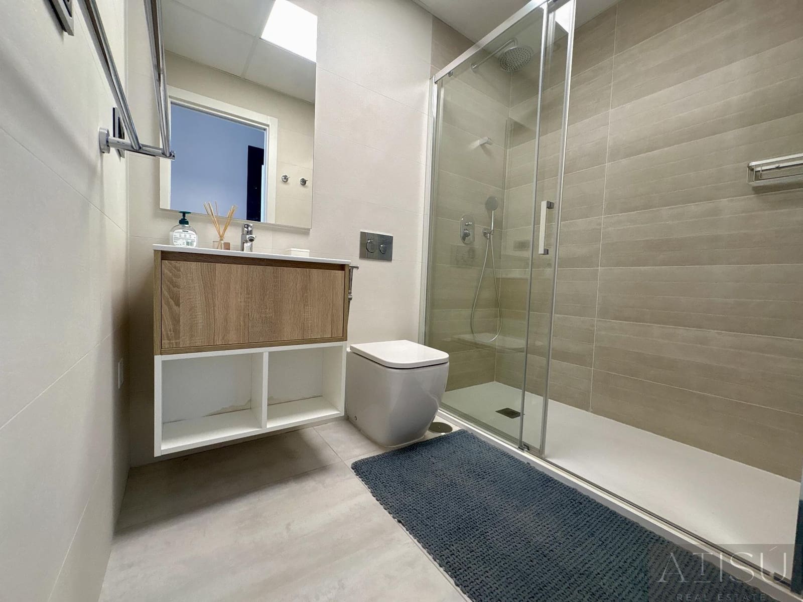 3 bedroom Flat for sale in Benidorm with pool garage - € 599,000 (Ref: 9894814)