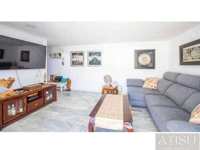 Chalet de 2 habitaciones en Playa Poniente, Benidorm en venta con piscina garaje - 275.000 € (Ref: 9894816)