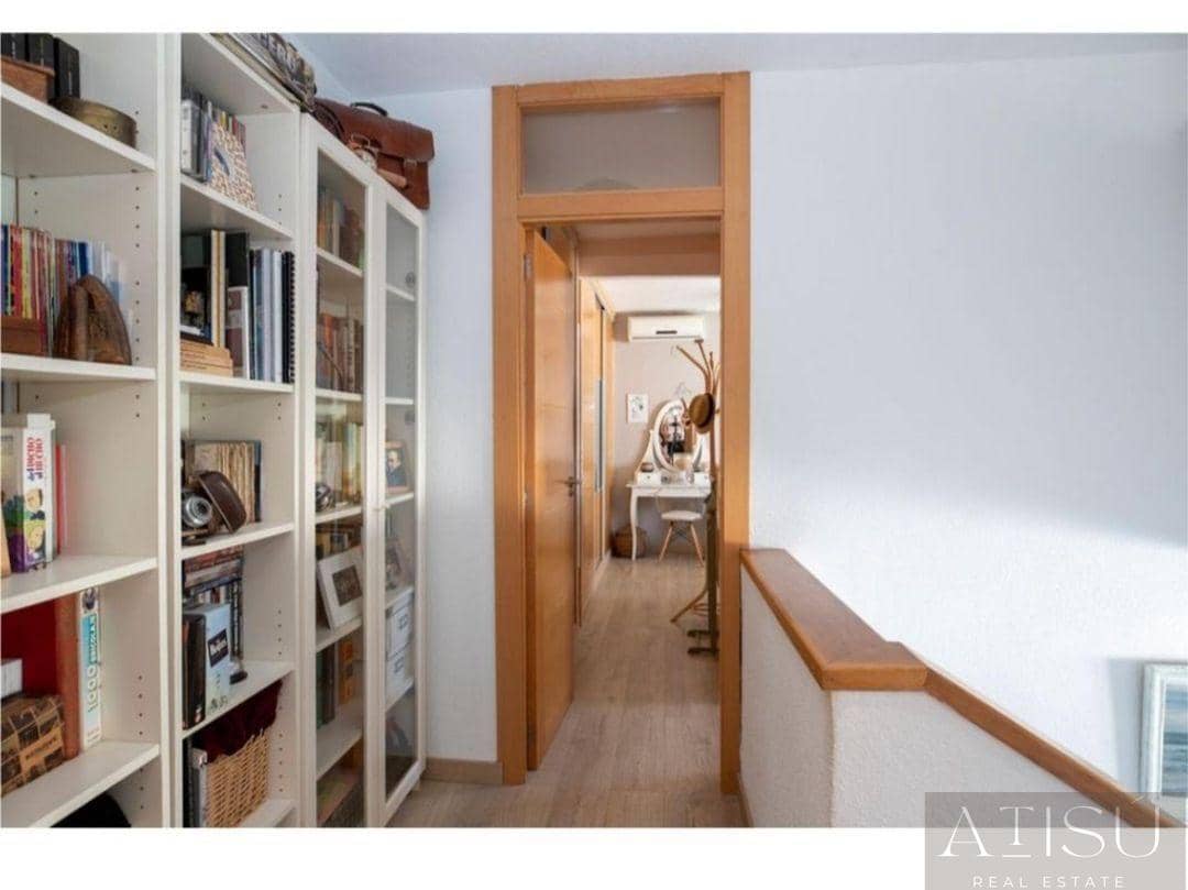 Chalet de 2 habitaciones en Benidorm en venta con piscina garaje - 275.000 € (Ref: 9894816)