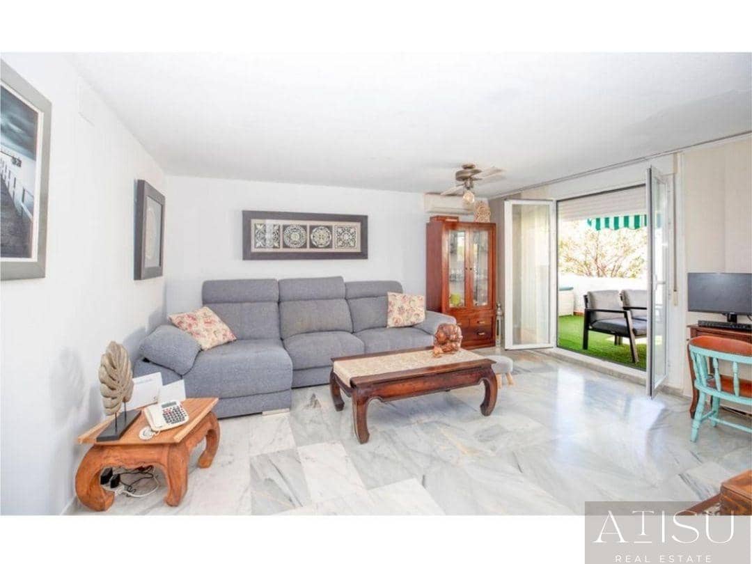 Chalet de 2 habitaciones en Benidorm en venta con piscina garaje - 275.000 € (Ref: 9894816)