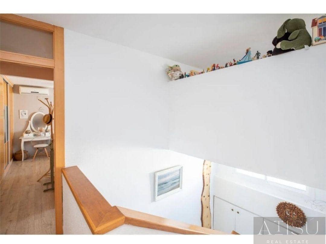 Chalet de 2 habitaciones en Benidorm en venta con piscina garaje - 275.000 € (Ref: 9894816)