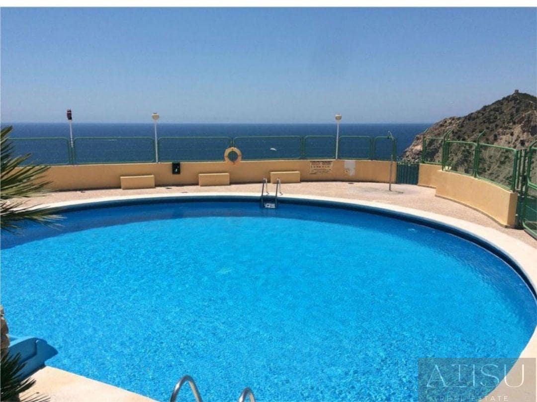 Chalet de 2 habitaciones en Benidorm en venta con piscina garaje - 275.000 € (Ref: 9894816)