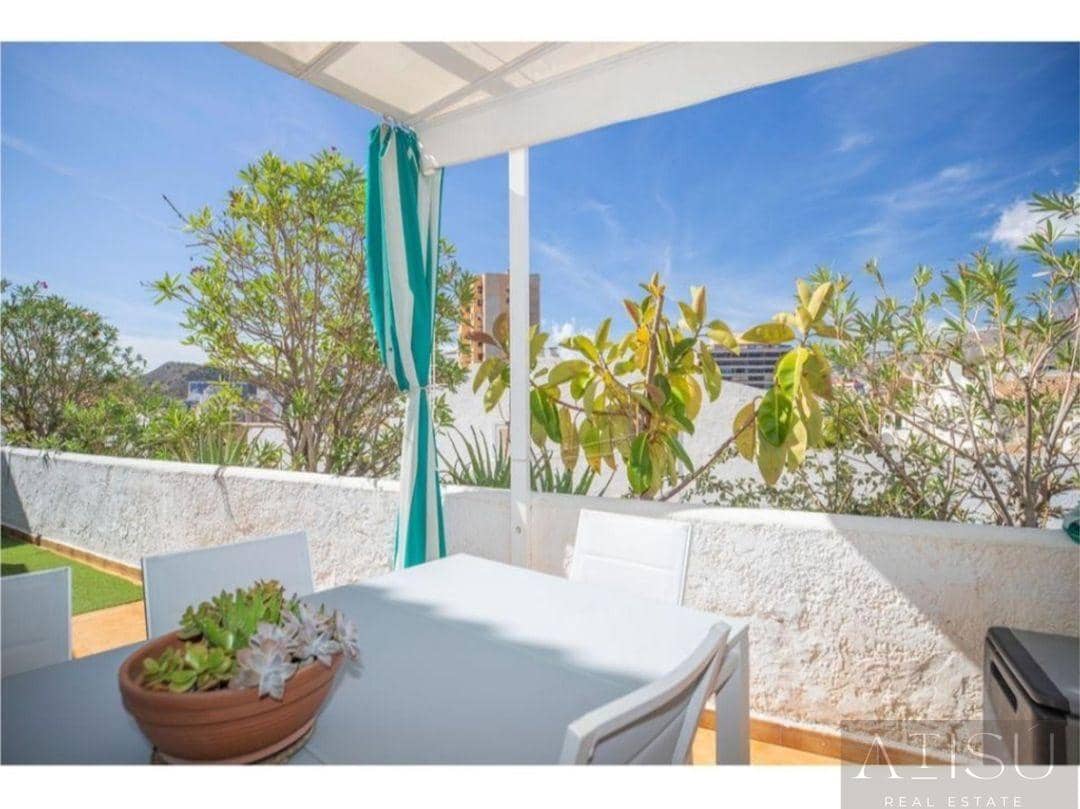 Chalet de 2 habitaciones en Benidorm en venta con piscina garaje - 275.000 € (Ref: 9894816)