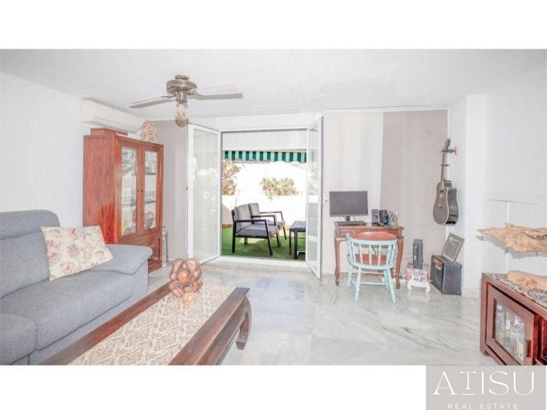 Chalet de 2 habitaciones en Benidorm en venta con piscina garaje - 275.000 € (Ref: 9894816)