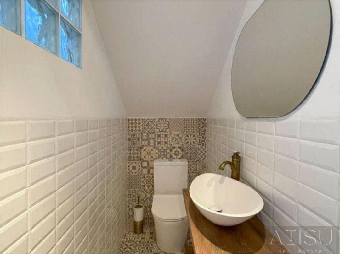 Chalet de 2 habitaciones en Benidorm en venta con piscina garaje - 275.000 € (Ref: 9894816)