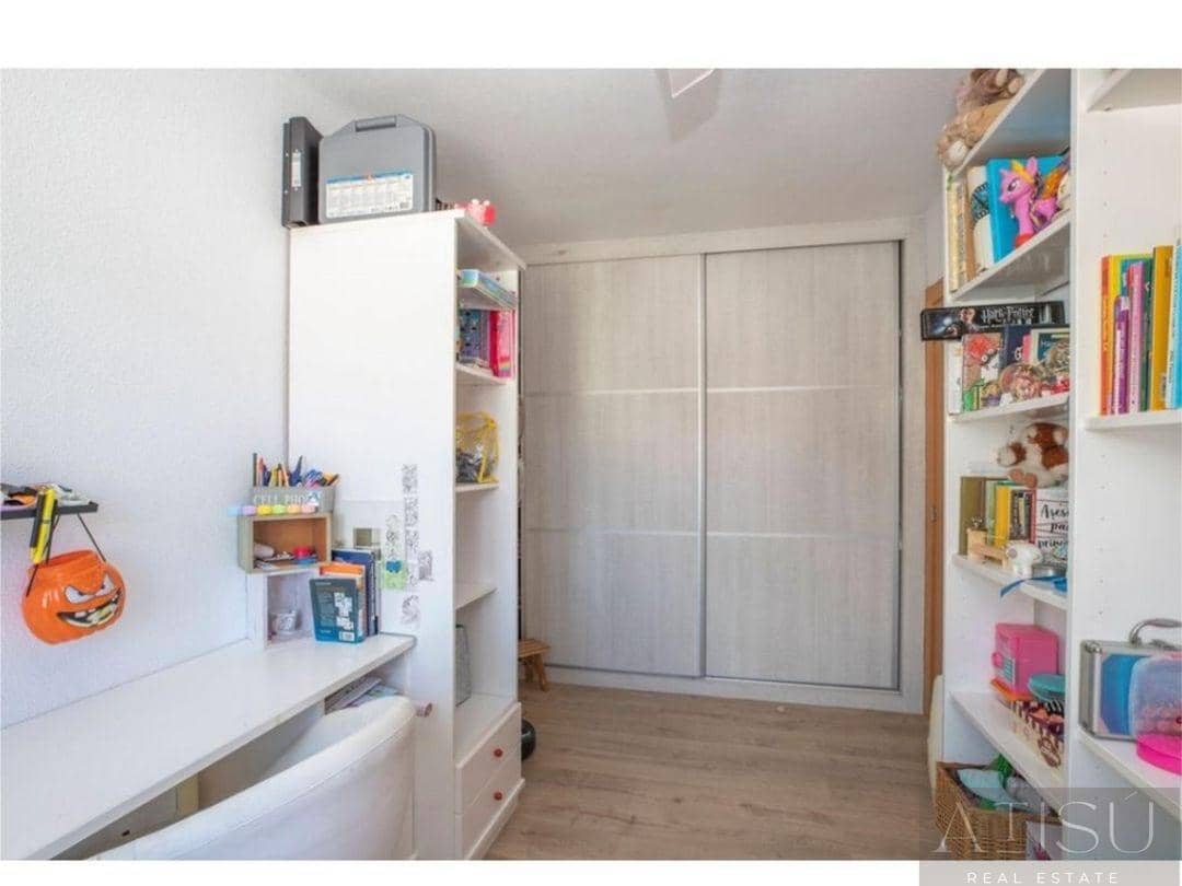 Chalet de 2 habitaciones en Benidorm en venta con piscina garaje - 275.000 € (Ref: 9894816)
