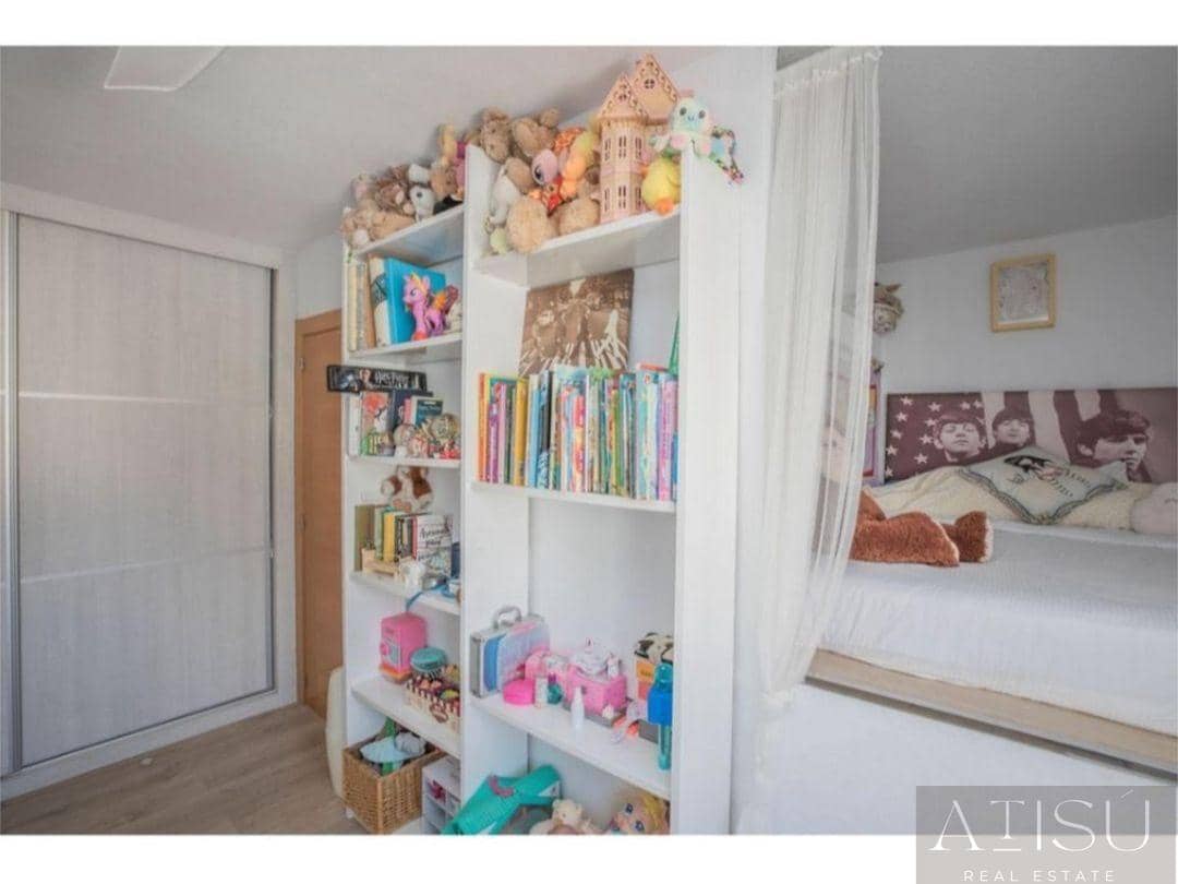 Chalet de 2 habitaciones en Benidorm en venta con piscina garaje - 275.000 € (Ref: 9894816)