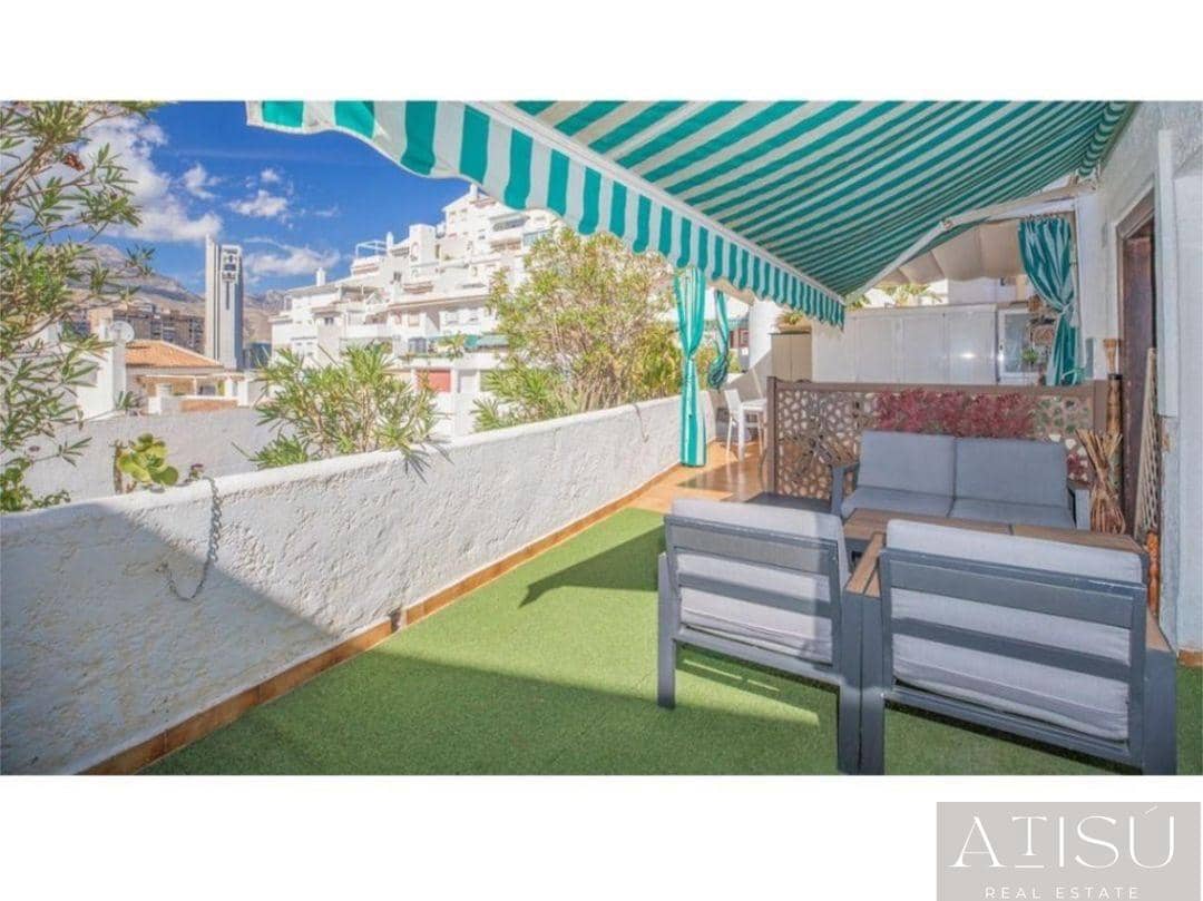 Chalet de 2 habitaciones en Benidorm en venta con piscina garaje - 275.000 € (Ref: 9894816)