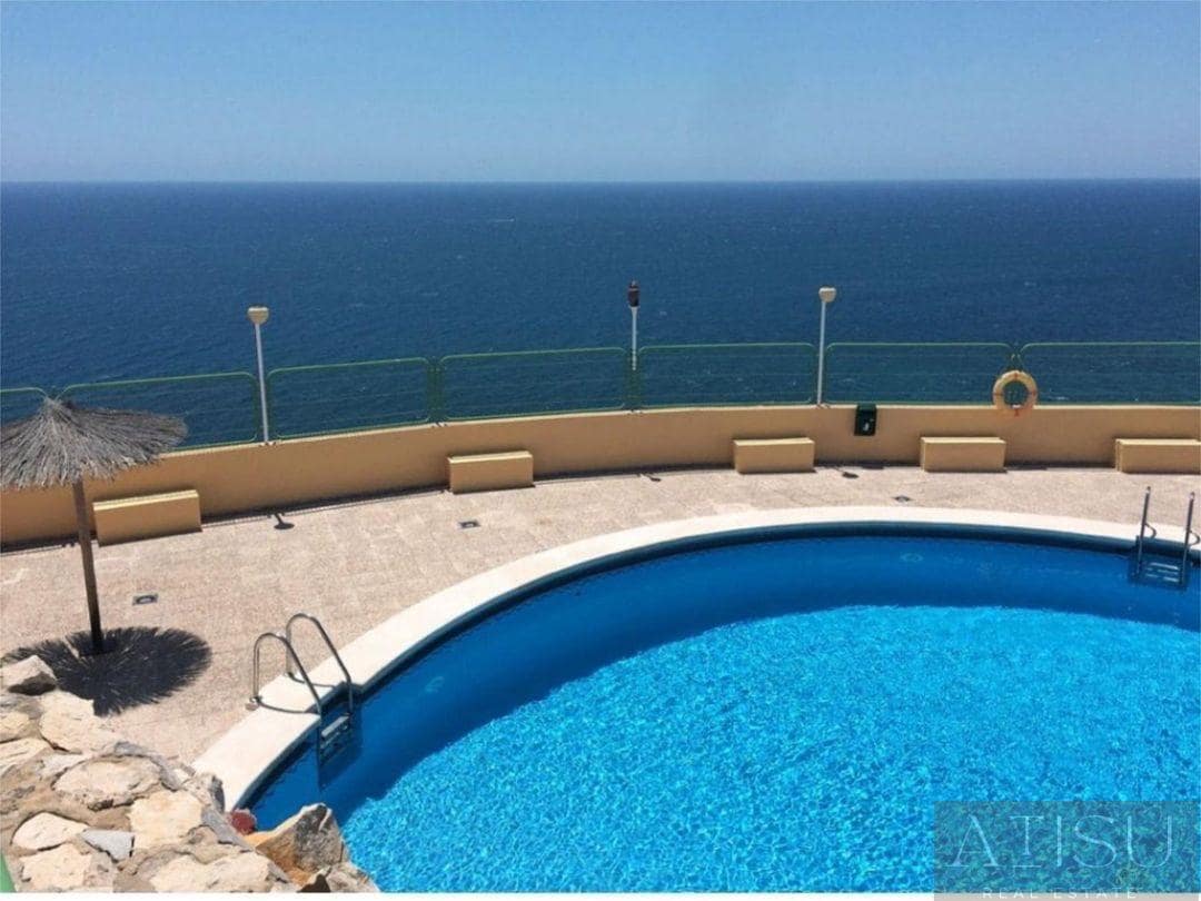 Chalet de 2 habitaciones en Benidorm en venta con piscina garaje - 275.000 € (Ref: 9894816)
