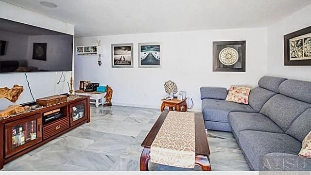 2 chambre Villa/Maison à vendre à Playa Poniente, Benidorm avec piscine garage - 275 000 € (Ref: 9894816)